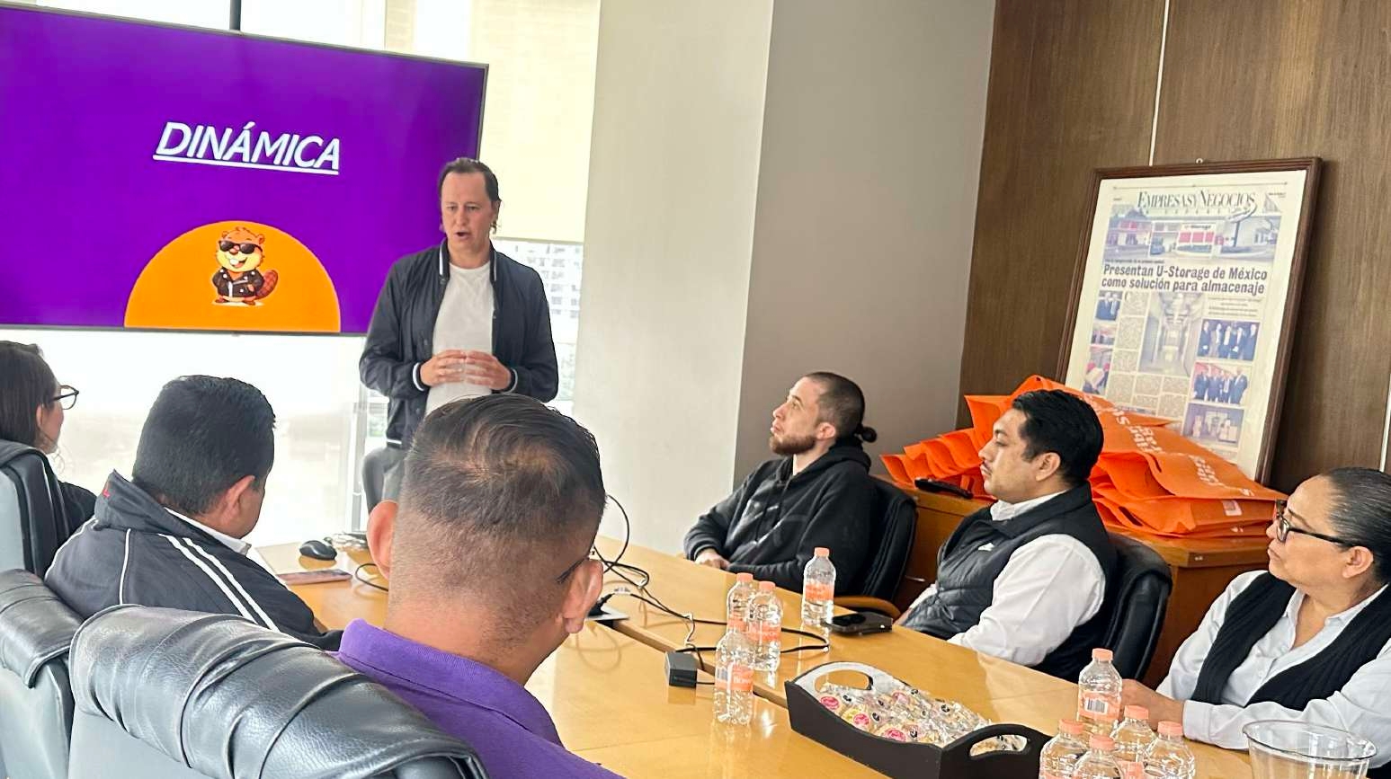 Equipo Fibra Storage | Así comienzan grandes historias: la experiencia U-Welcome en Fibra Storage