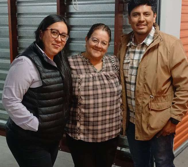 Colaboradores de Fibra Storage apoyando a Luz de Vida A.C. con espacio de almacenamiento