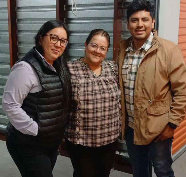 Colaboradores de Fibra Storage apoyando a Luz de Vida A.C. con espacio de almacenamiento