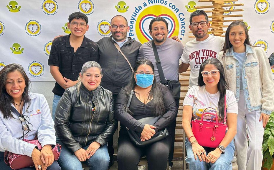 empleados de fibra storage en el evento para beneficio de la fundación luz de vida a.c.