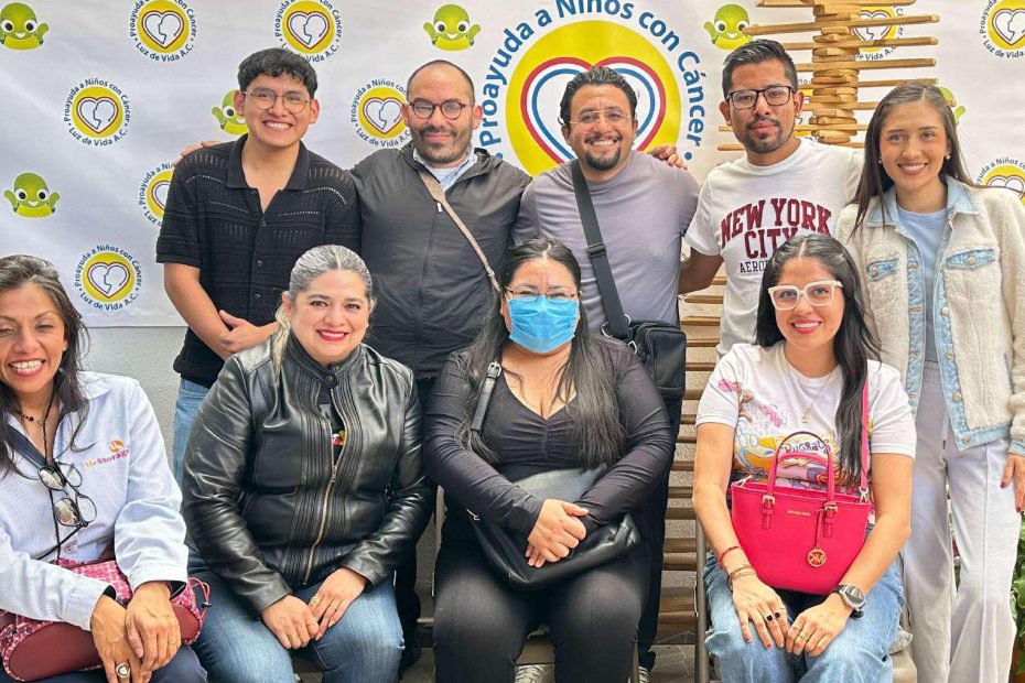 empleados de fibra storage en el evento para beneficio de la fundación luz de vida a.c.